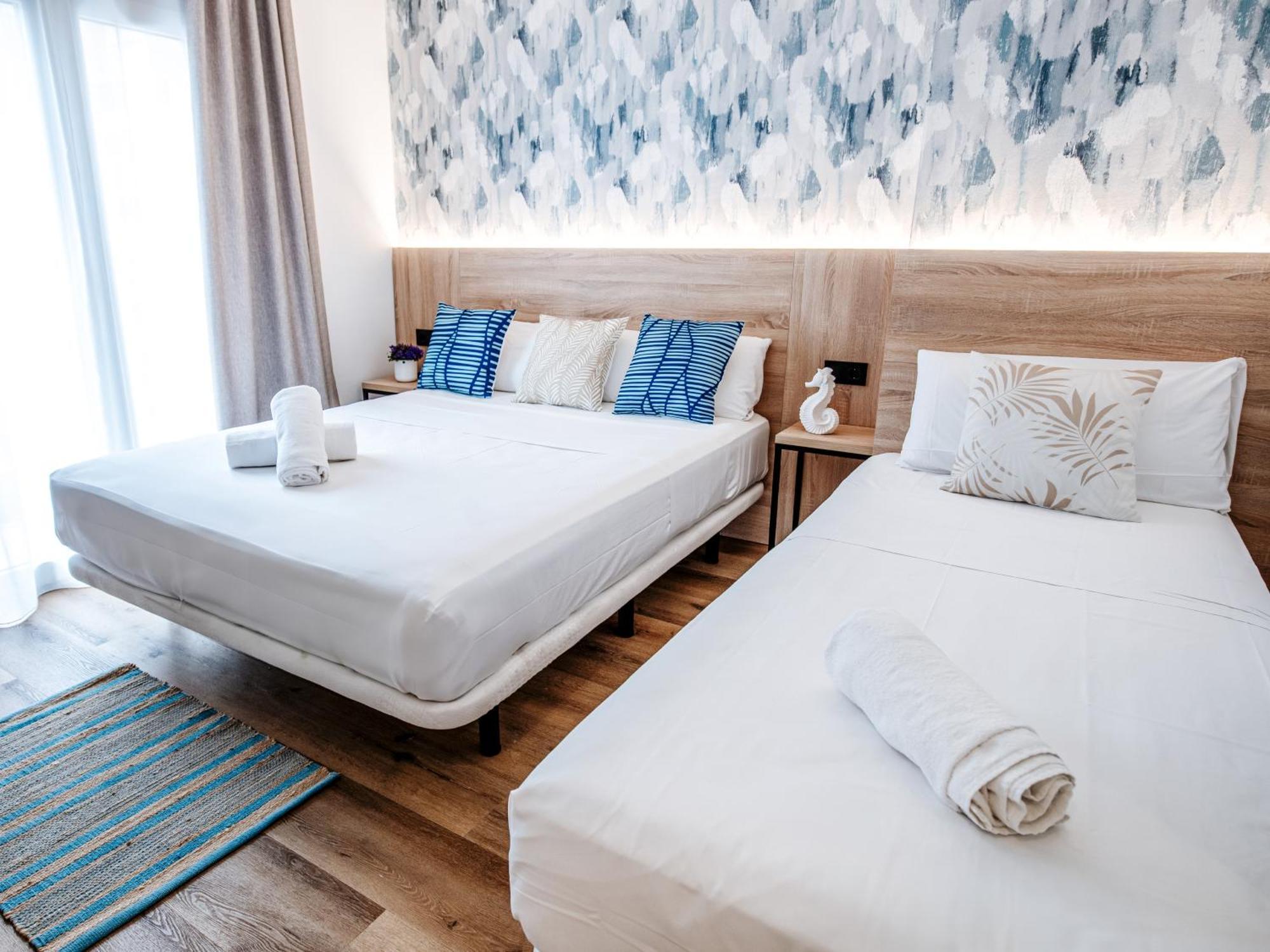 Sweet Lloret Suites โยเรตเดมาร์ ภายนอก รูปภาพ