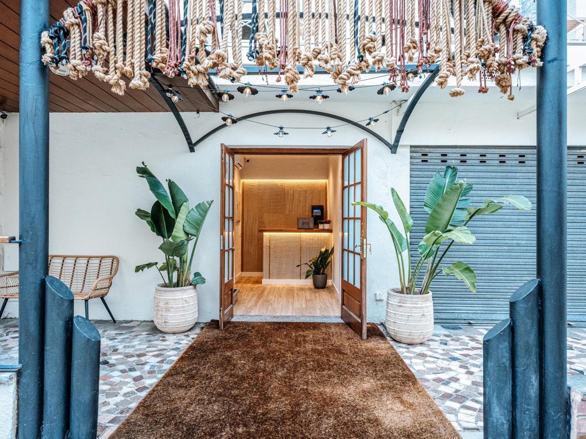 Sweet Lloret Suites โยเรตเดมาร์ ภายนอก รูปภาพ