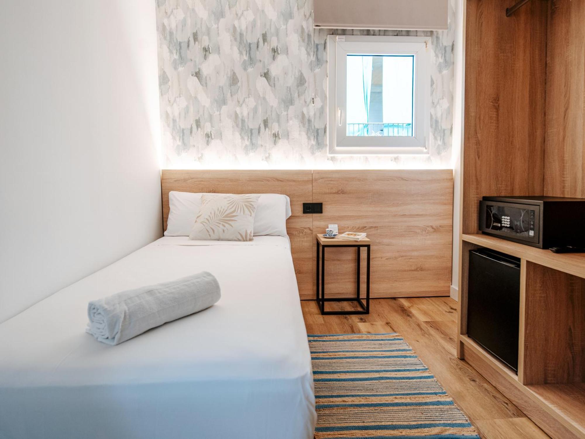 Sweet Lloret Suites โยเรตเดมาร์ ภายนอก รูปภาพ