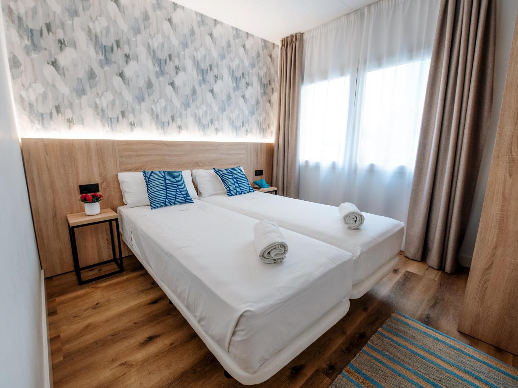 Sweet Lloret Suites โยเรตเดมาร์ ภายนอก รูปภาพ